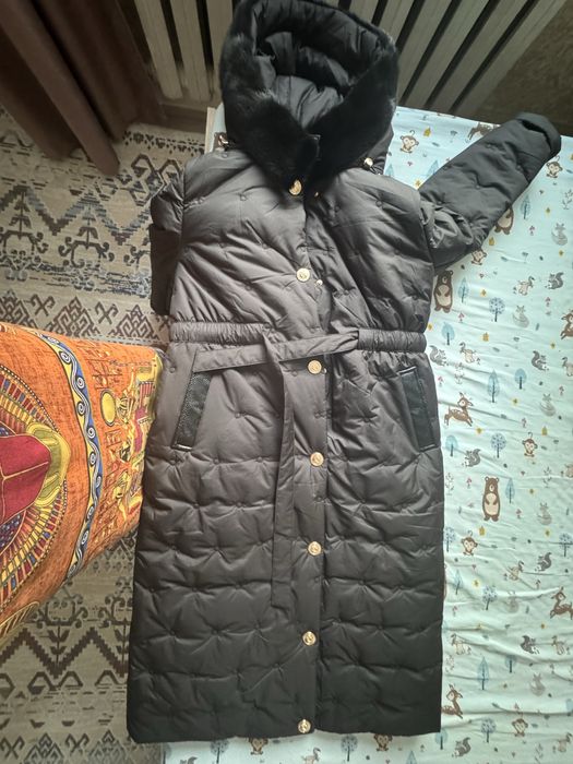 Продам женский пуховик