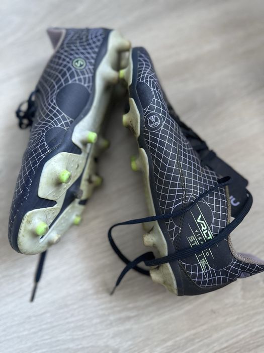 Бутонки Декатлон номер 38