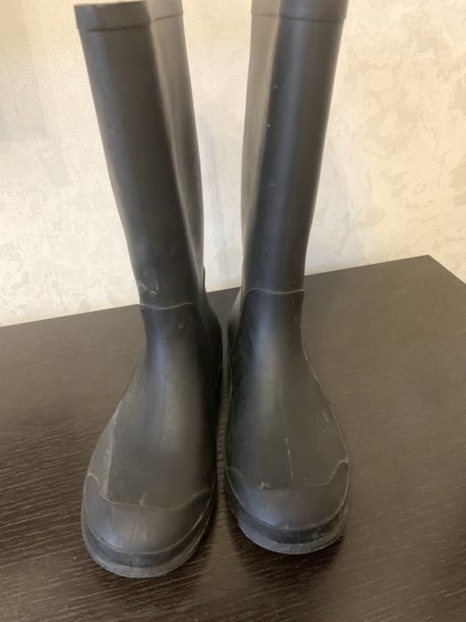 Резиновые сапоги