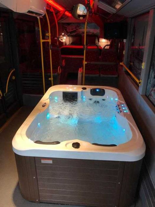 Джакузи СПА-бассейн для двора и дачи. Jakuzi vanna SPA basseyn
