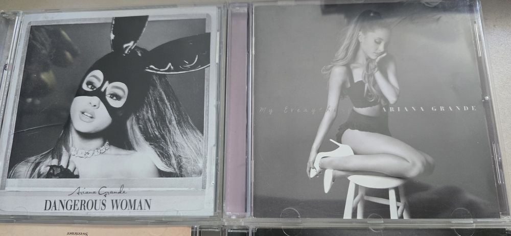 Ariana grande albume muzica cd