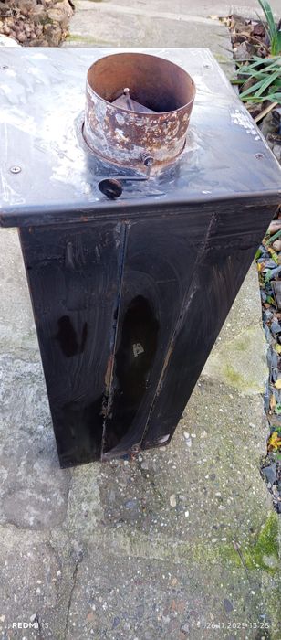 Soba pe lemne sau brichete