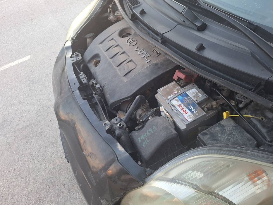 Продавам двигател от Toyota Yaris TS ( спорт), 133 к.с, 2010, бензин