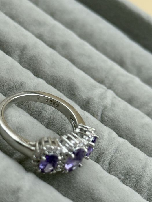 Inel din argint si pietre