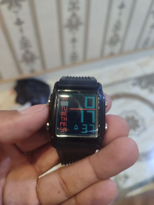 Соат , qoʻl soatlar . Холати идеал.