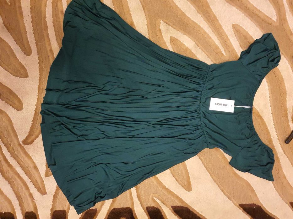 Rochita plisata AboutYou verde 36 (38) noua