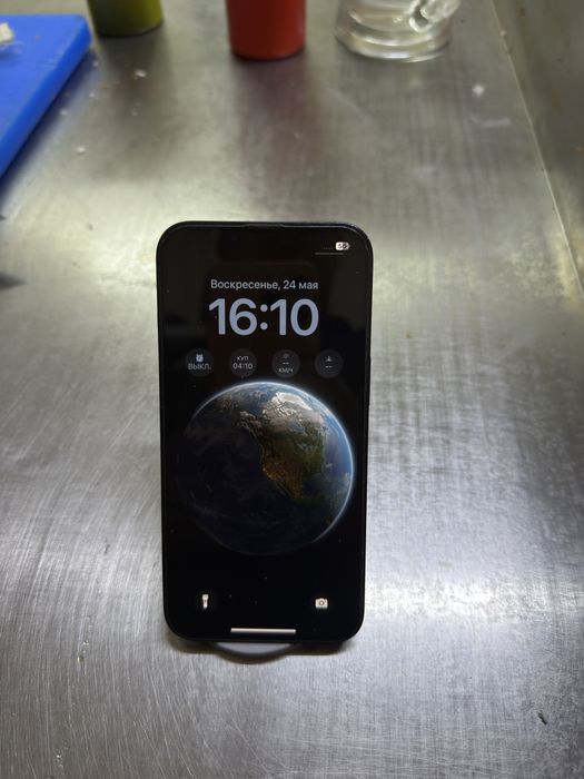 Срочно продаю Iphone 13 в отличное состояние