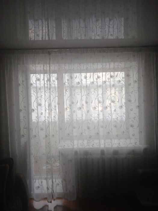 Продам белый тюль,лён