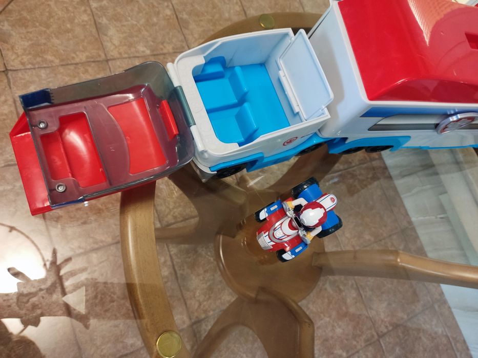 Пес патрулер, супер Маршъл и Райнър