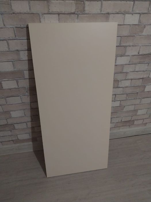 Продаёться стол для гостиницы