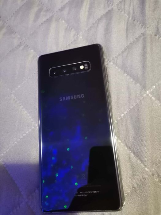 Samsung S10 Plus  отличен!
