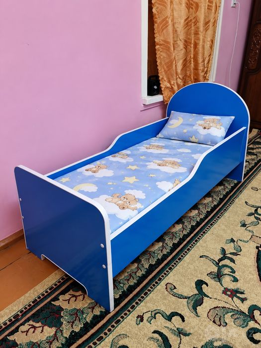 Детская кровать 160×60 см в хорошем состоянии