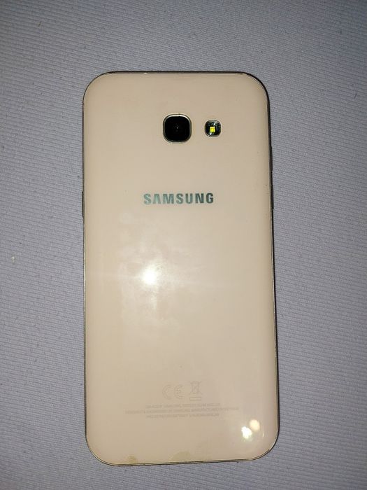 Смартфон- SAMSUNG A5