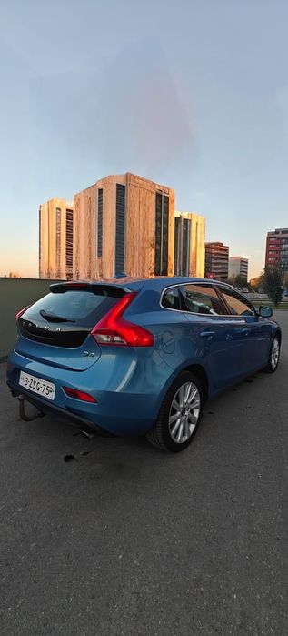 VOLVO V40 2015 — imagine 4