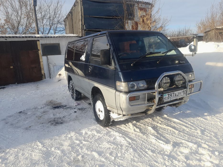 Митсубиси Делика