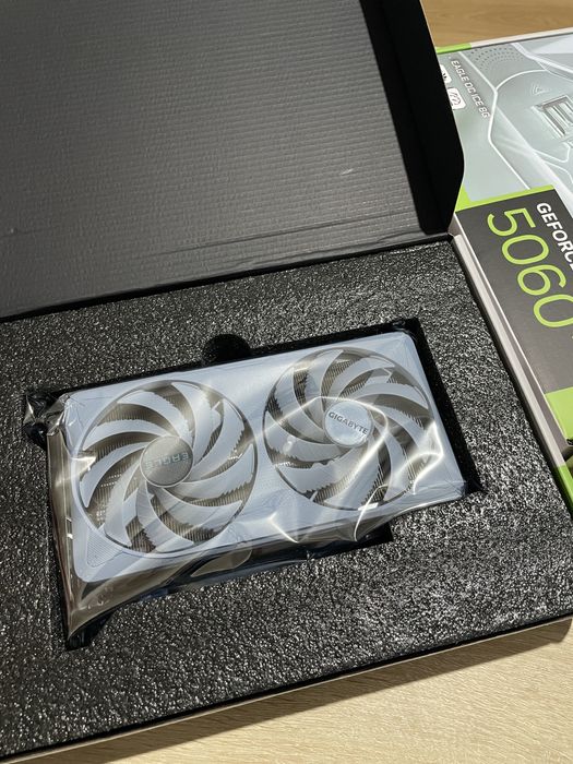 Gigabyte Nvidia GeForce 5060Ti 8GB GDDR7 Eagle OC Ice - чисто нови