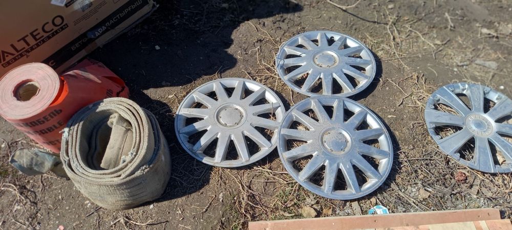 Б/у Колеса на УАЗ с резиной /R15