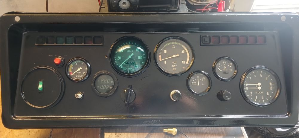 приборная панель КАМАЗ