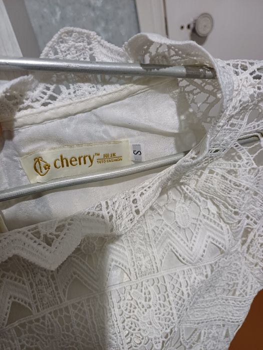 Продам белоснежный кружева