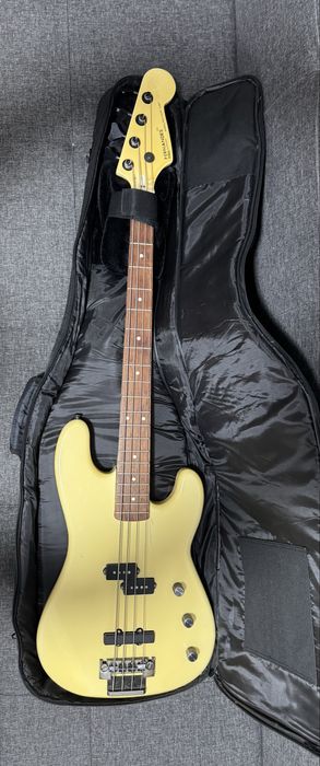 Бас гитара Fernandes, (выпуск 70х-80х) precision bass