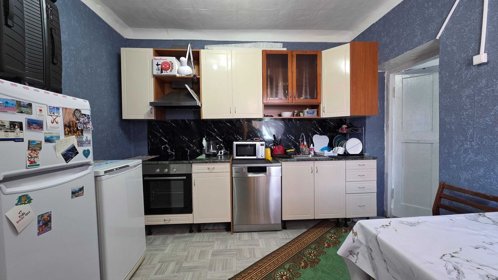 Продам дом в Шахтерском посёлке.