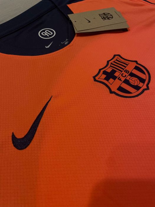 Tricou Barcelona 2025