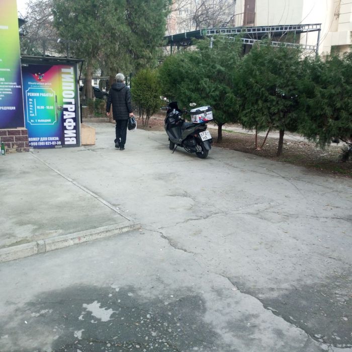 Продаётся нежылое помешение +подвалное помешение Юнус-Абад 4кв