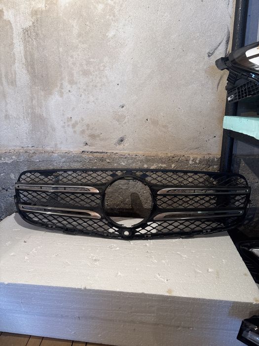 Решетка Mercedes GLC W253 AMG