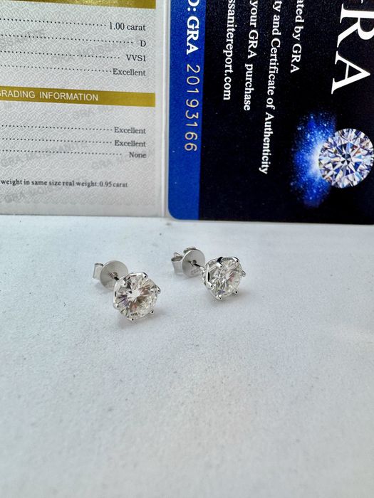 Сребърни обеци с мойсанит (Диамант) 1 карат