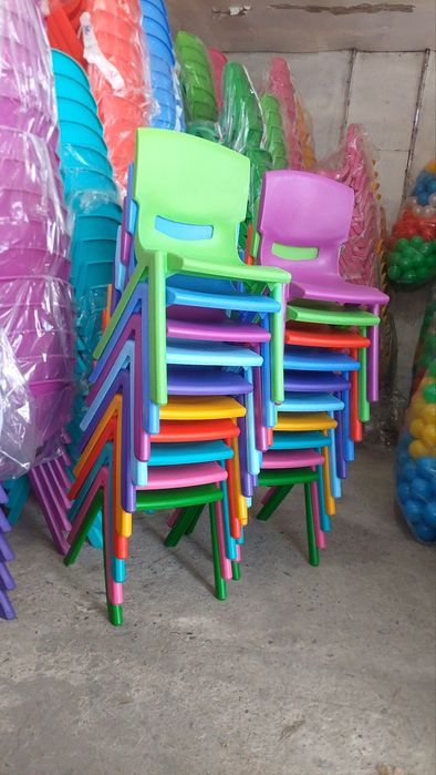 Stul bolalar uchun biğchalaar uchun stulchiklarimiz keldi