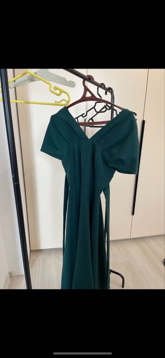 Продам вечерние платья нарядные