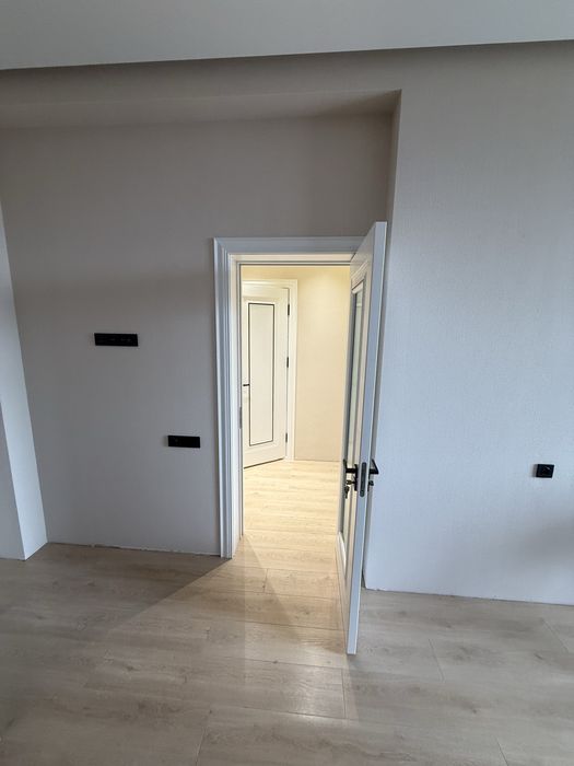 Kvartira 8 etaj park city olmazor kadastrli