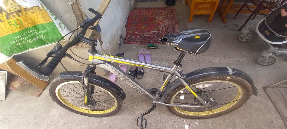 Velik sotiladi holati yahshi kafolat beraman 1 oy