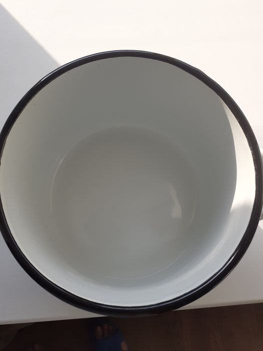 Продам кастрюлю 3 литра новая.