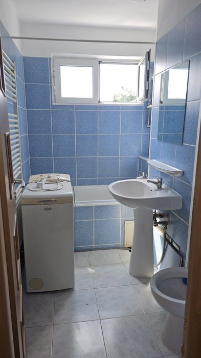 Închiriez apartament circular 2 camere etaj intermediar, zona Astra Brasov — fotografia 3