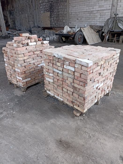 Продам доску обрезную, кирпич (красный)