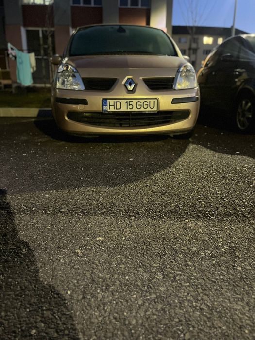 Se vinde renault