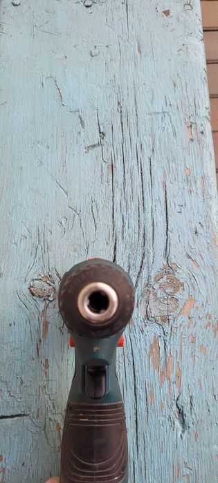 Шуруповерт на запчасти