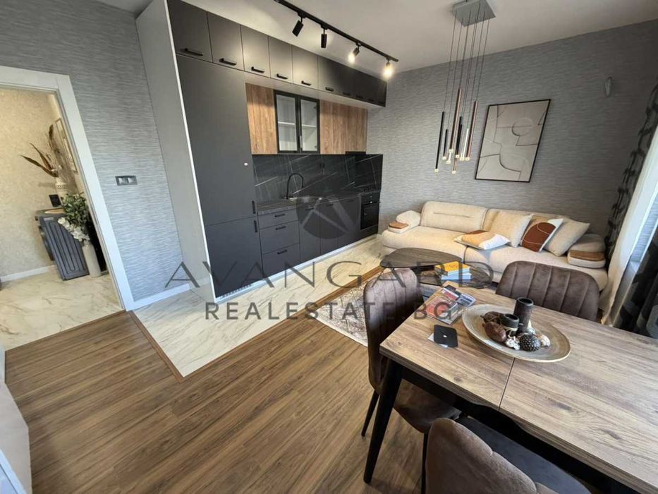 Продава се Тристаен апартамент в Пловдив, Кършияка - 60 кв.м за 1254 €/кв.м - Снимка #1