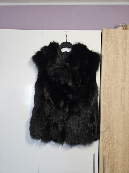 Черен елек от лисица