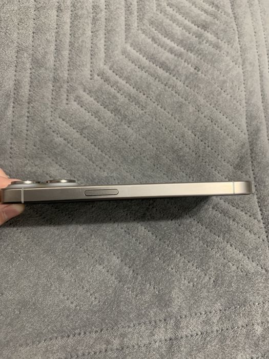 Продам iphone 15 Pro 1тб (1024гб)