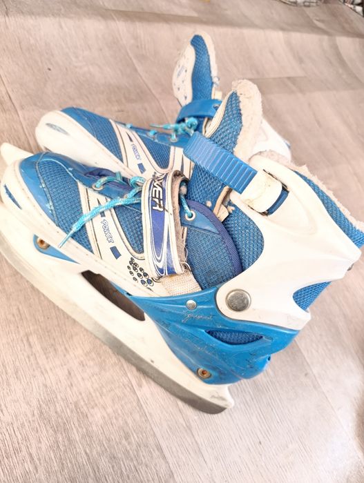 Коньки 38-39-40 размры подойдот