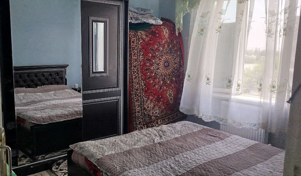 Уй квартира 3/4/4 сотилади