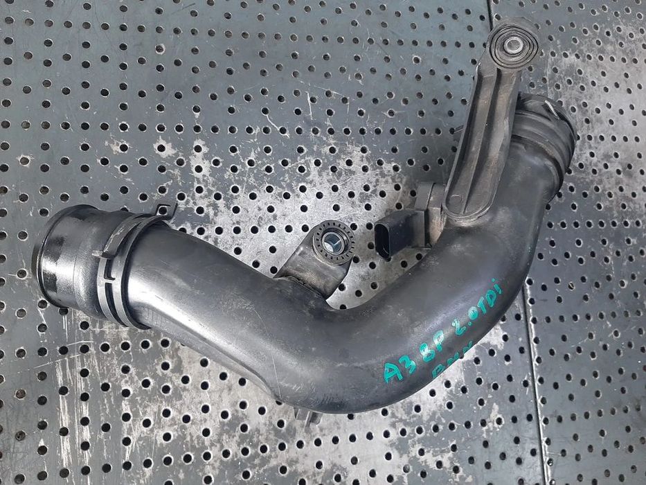 tubulatura intercooler cu senzor 2.0 tdi  audi a3 8p vw jetta 3 golf 5 passat b6  3c touran   3c0145762ad
