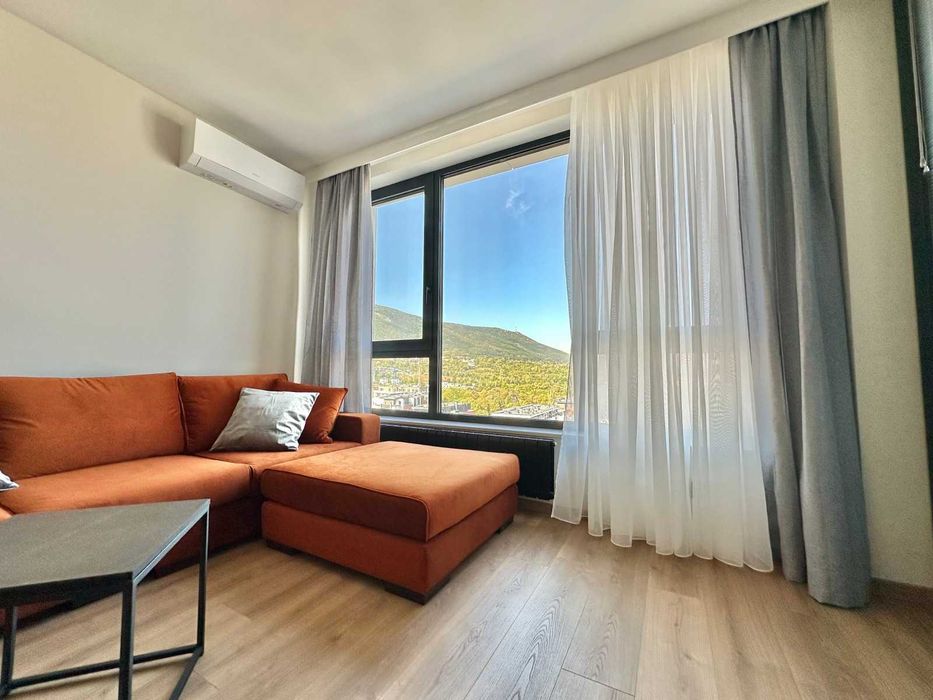 Дава се под наем Двустаен апартамент в София, Кръстова вада - 72 кв.м за 825 € - Снимка #2