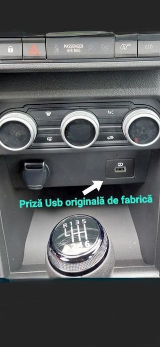 Mufa USB priza Dacia Jogger Logan Sandero
