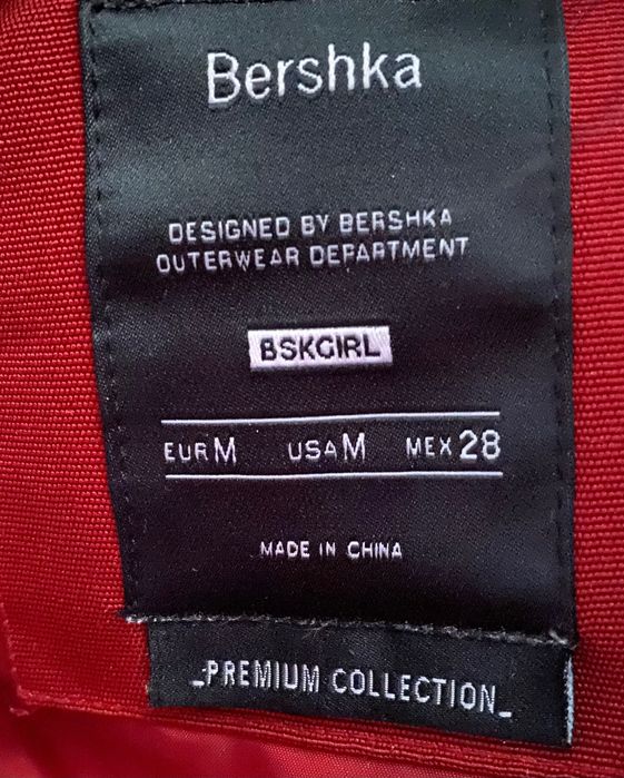 Bershka Червено Зимно Яке