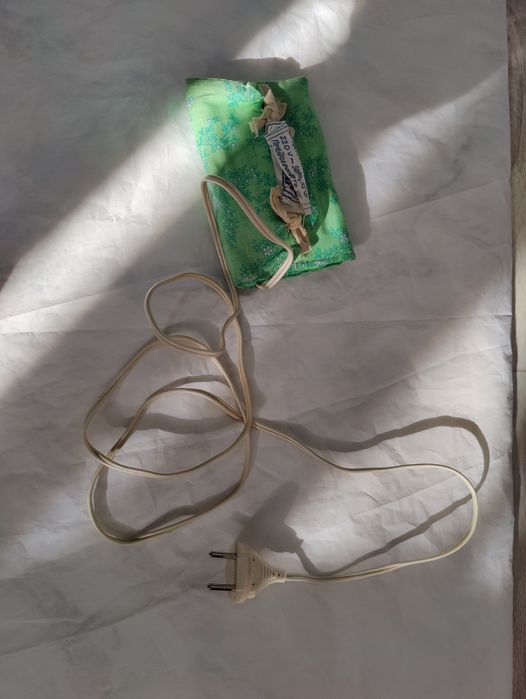 Продам электро подогреватель для детского питания