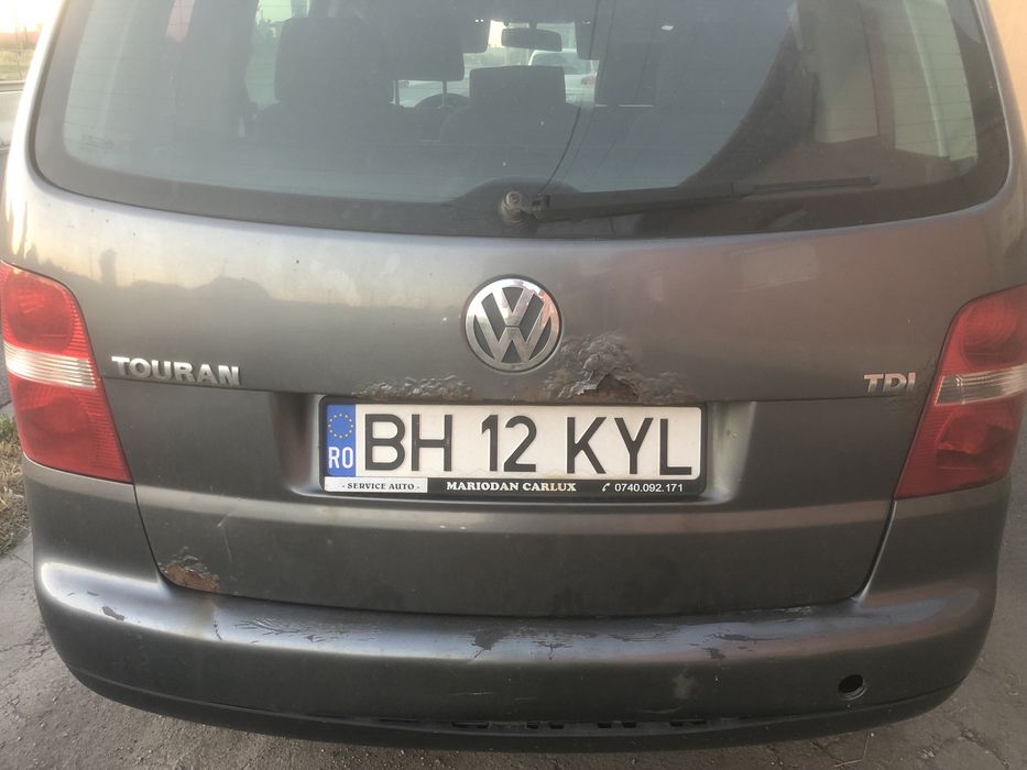 VOLKSWAGEN Touran 2005 — imagine 3