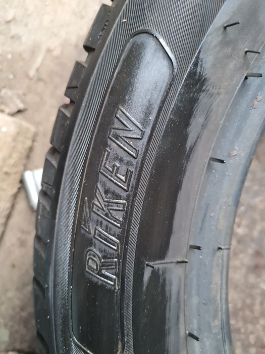Doua anvelope noi Riken 175-65-15